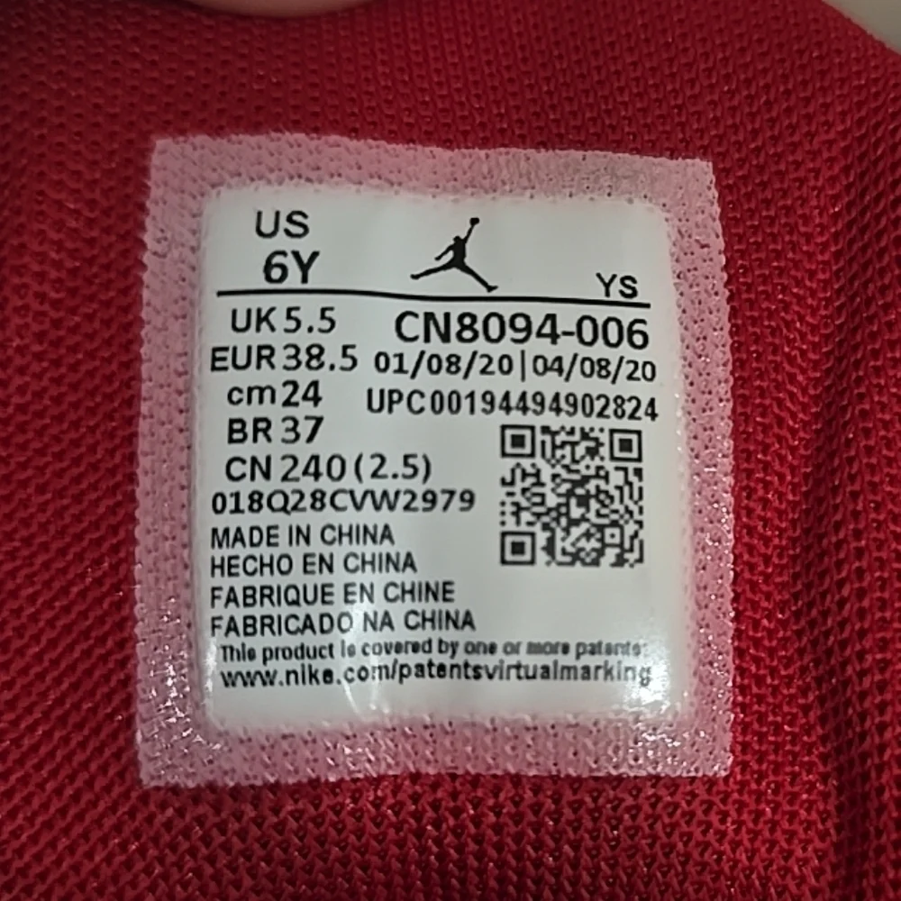 Size 6- Jordan Max Aura 2 Black Cement Youth CN8094-006 Black Red White